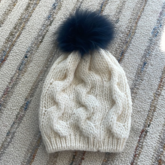 Echo Wool Alpaca Blend Hat Blue Real Fur Pom - Picture 3 of 6